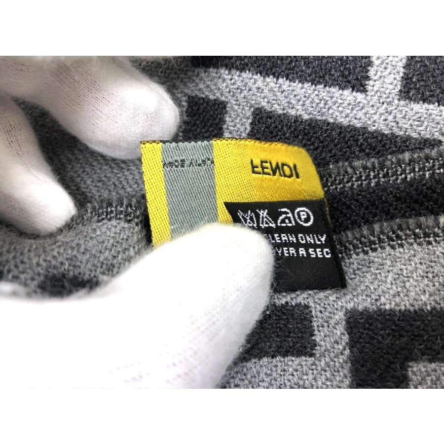 FENDI（フェンディ） ズッカ マフラー ストール ブラック グレー