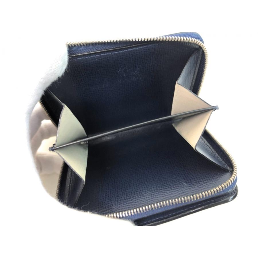 【未使用級】ヴァレクストラ 折り財布 ラウンドジップ レザー ブラック系 未使用級】ヴァレクストラ 折り財布 ラウンドジップ レザー ブラック系