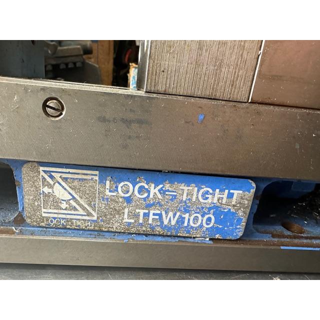 ナベヤ ロックタイトFAダブルクランプバイス LTFW100 程度良品 ナベヤ ロックタイトFAダブルクランプバイス LTFW100 程度良品