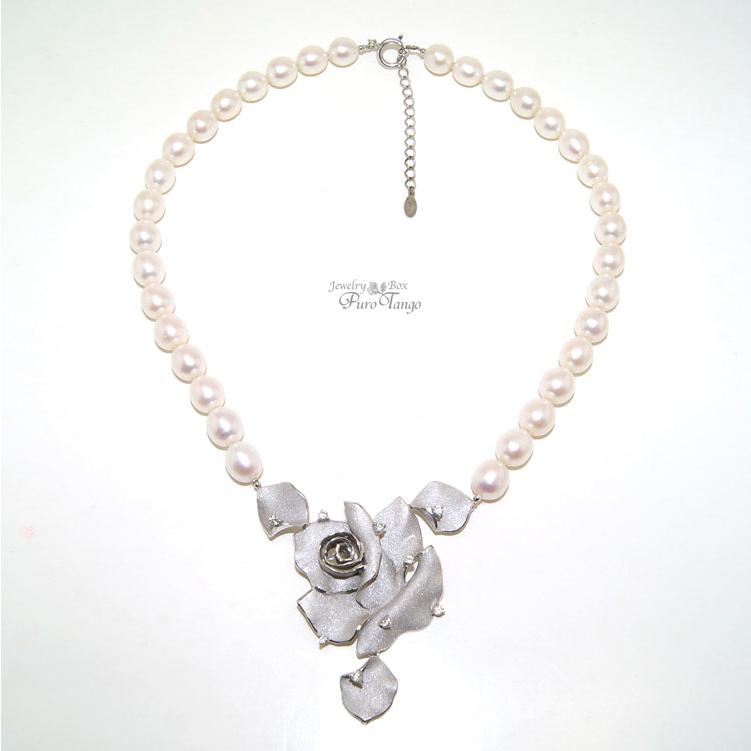 薔薇 バラモチーフ ネックレス 真珠 パール アクセサリー ジュエリー 6月誕生石 記念日 プレゼント ギフ シルバー 送料無料の画像
