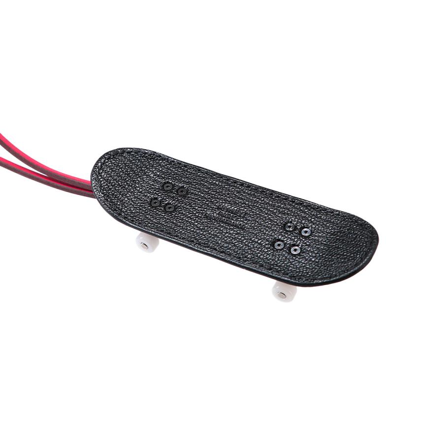 エルメスHERMES チャームフィンガースケートスケボー黒ノワール新品