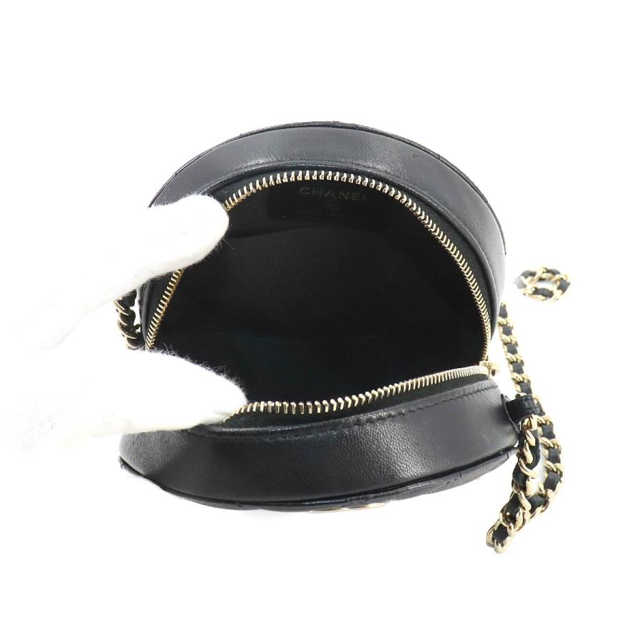 CHANEL 新品同様 シャネル マトラッセ ラッキーチャーム ラウンド 