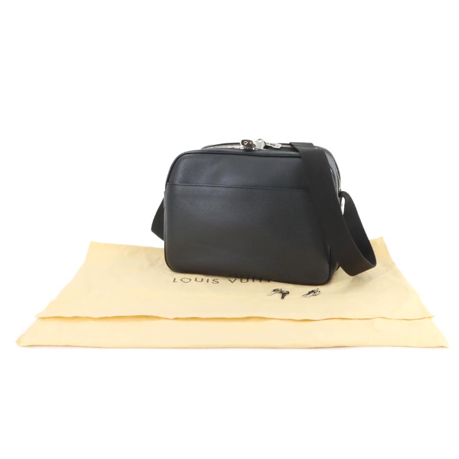 LOUIS VUITTON 新品同様 ルイ ヴィトン タイガ リポーター