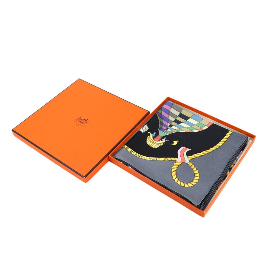 HERMES 未使用 展示品 エルメス カレ 90 大判 スカーフ Les Folies Du  