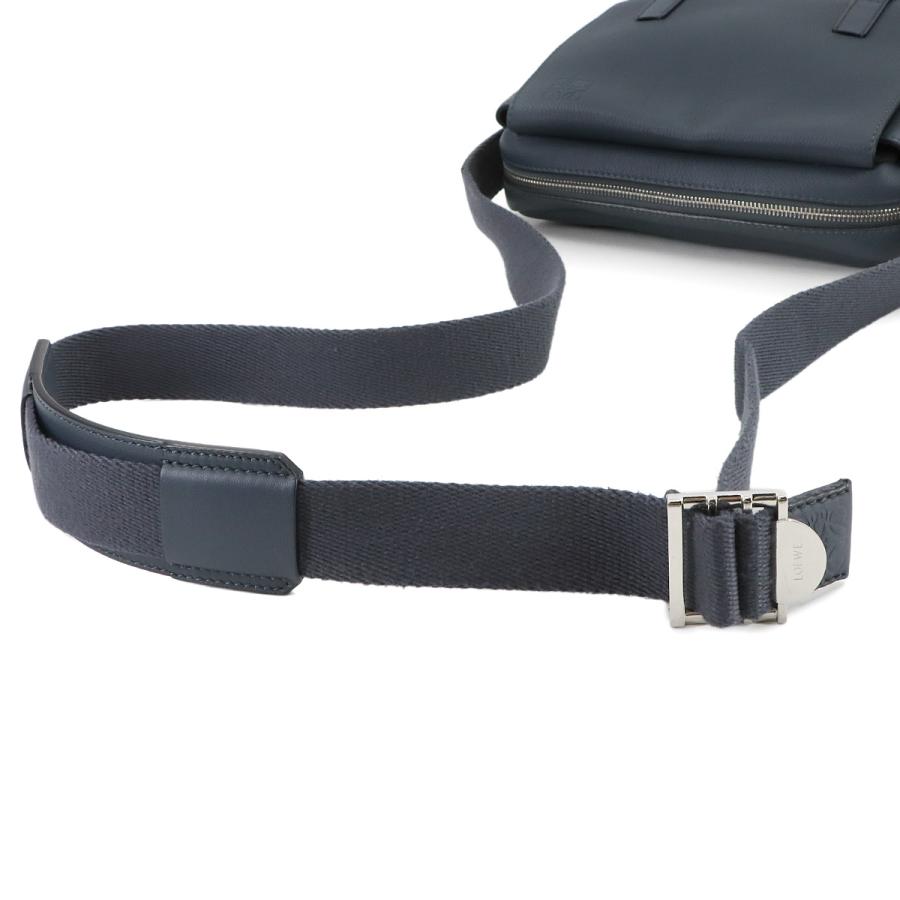 ♪ ロエベネイビー レザー メッセンジャーバッグ ♪ ロエベネイビー