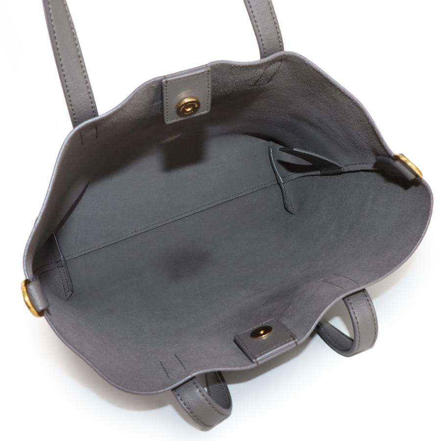 Yves Saint Laurent（イヴ・サンローラン） 美品 サンローラン SAINT