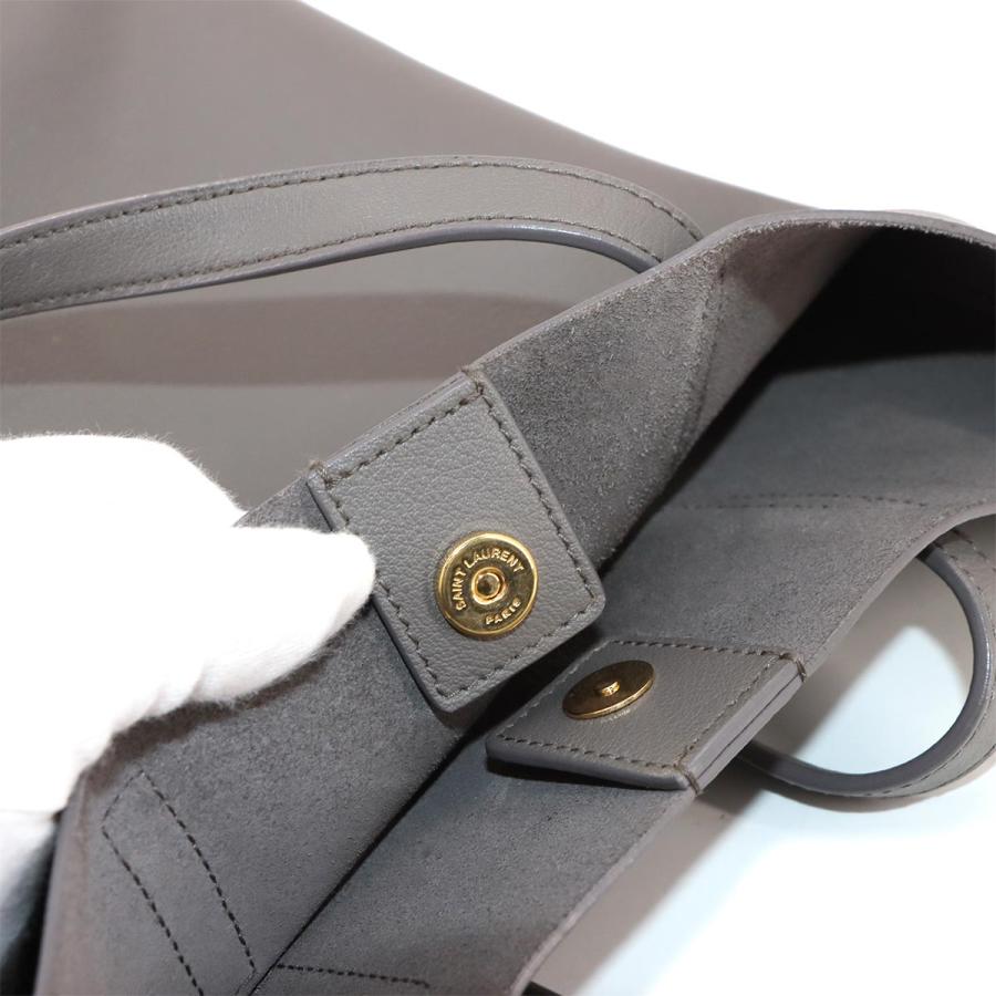 Yves Saint Laurent（イヴ・サンローラン） 美品 サンローラン SAINT