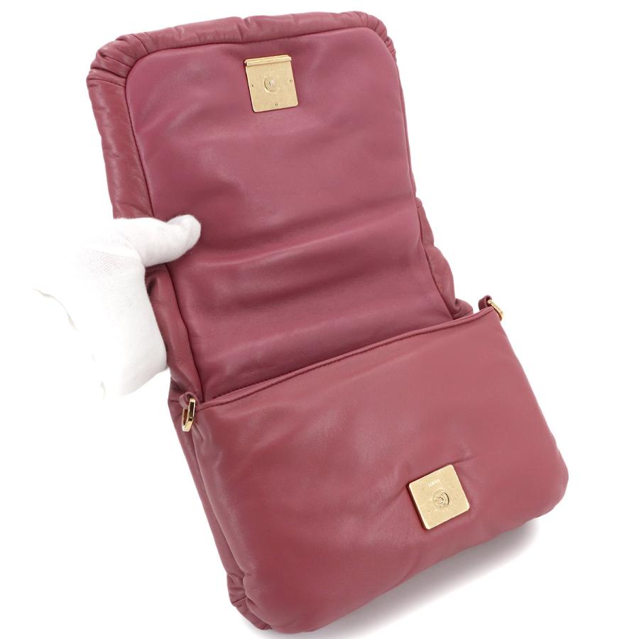未使用 展示品 ロエベ LOEWE パファー ゴヤ チェーン ショルダー バッグ レザー ピンク A40P41X01 ゴールド 金具 Puffer Goya Ba 90301537 LOEWE（ロエベ） 未使用 展示品 パファー ゴヤ チェーン ショルダー