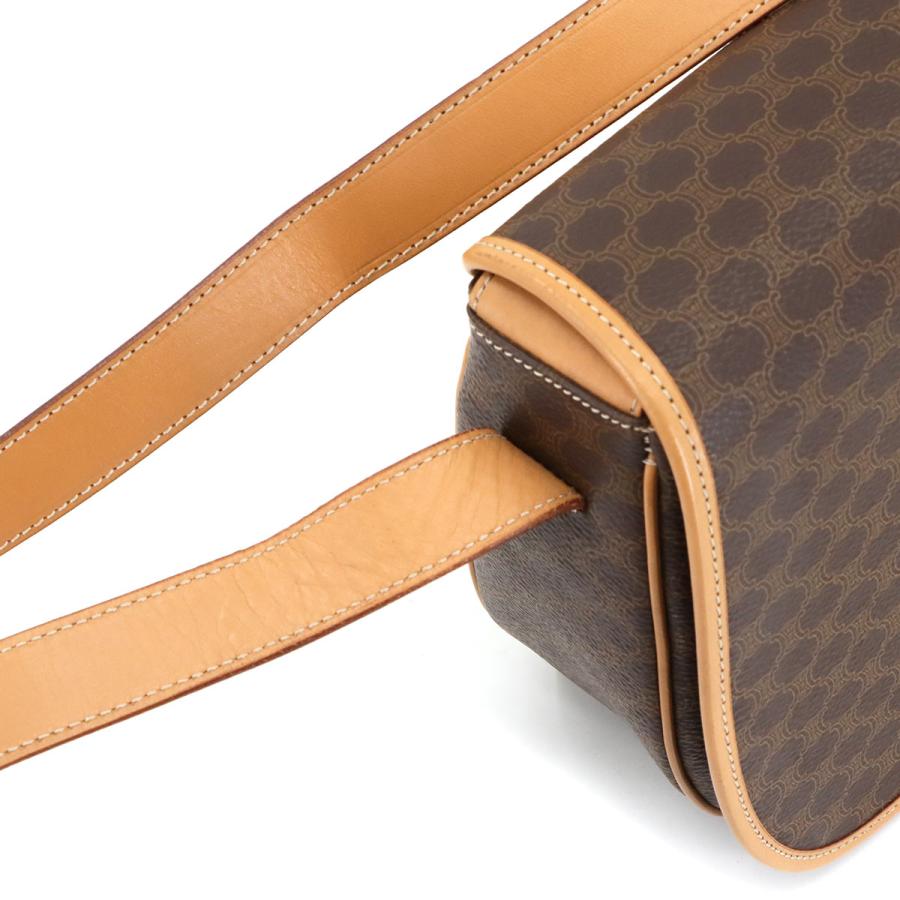 CELINE（セリーヌ） 新品同様 マカダム ショルダー バッグ PVC レザー