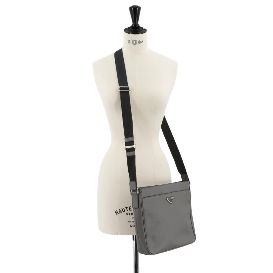 PRADA グレー ショルダーバッグ PRADA（プラダ） 新品同様 サフィアーノ ショルダー バッグ レザー