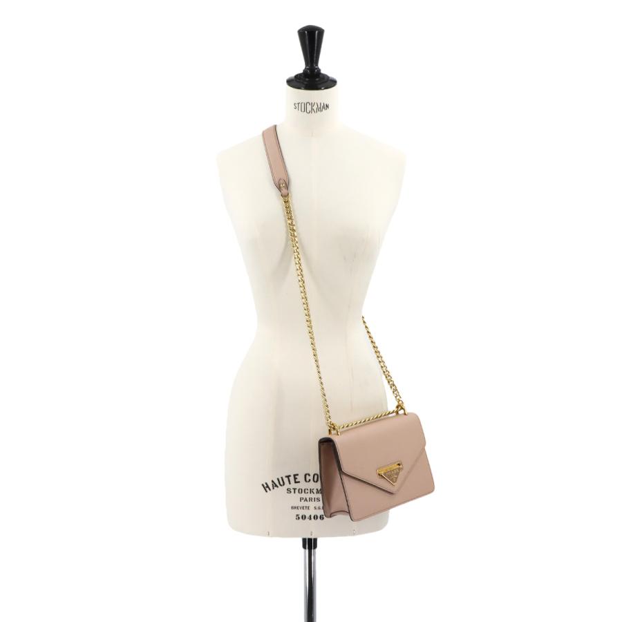 PRADA プラダ　サフィアーノ　チェーンショルダー　スウェード PRADA（プラダ） 新品同様 サフィアーノ チェーン ショルダー バッグ