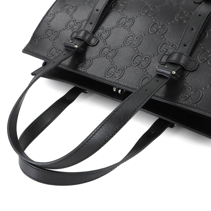 ✨GUCCI✨グッチ✨ブラック✨レザー✨ロゴエンボス✨セミショルダーバッグ✨ GUCCI グッチ GGエンボス ショルダーバッグ ブラック レザー 658565