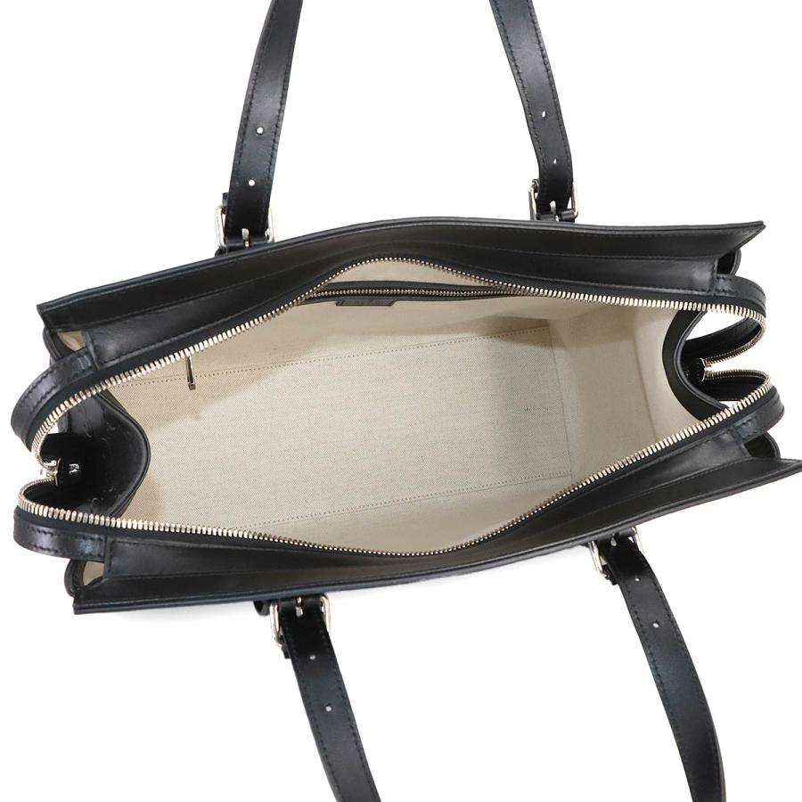 ✨GUCCI✨グッチ✨ブラック✨レザー✨ロゴエンボス✨セミショルダーバッグ✨ GUCCI（グッチ） 未使用 展示品 GUCCI GGエンボス トート バッグ