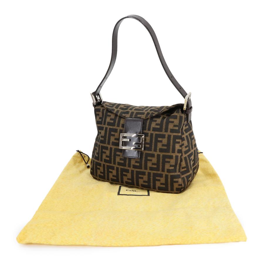 FENDI（フェンディ） 新品同様 ズッカ マンマバゲット ショルダー