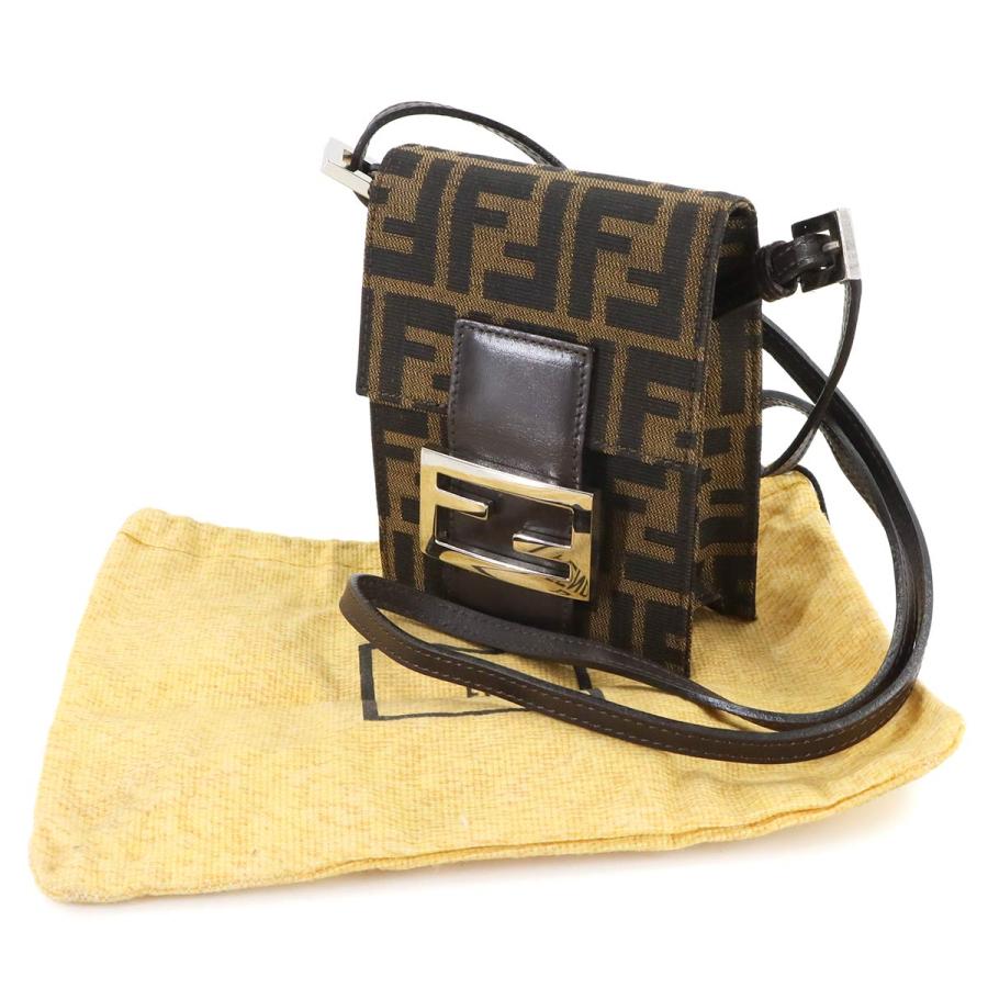 FENDI（フェンディ） 新品同様 ズッカ ショルダー バッグ キャンバス