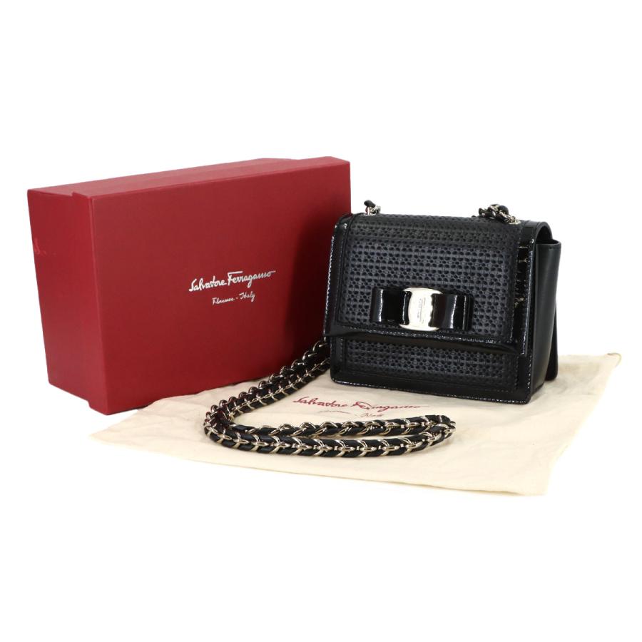 サルヴァトーレ フェラガモ Salvatore Ferragamo ジニー ヴァラ