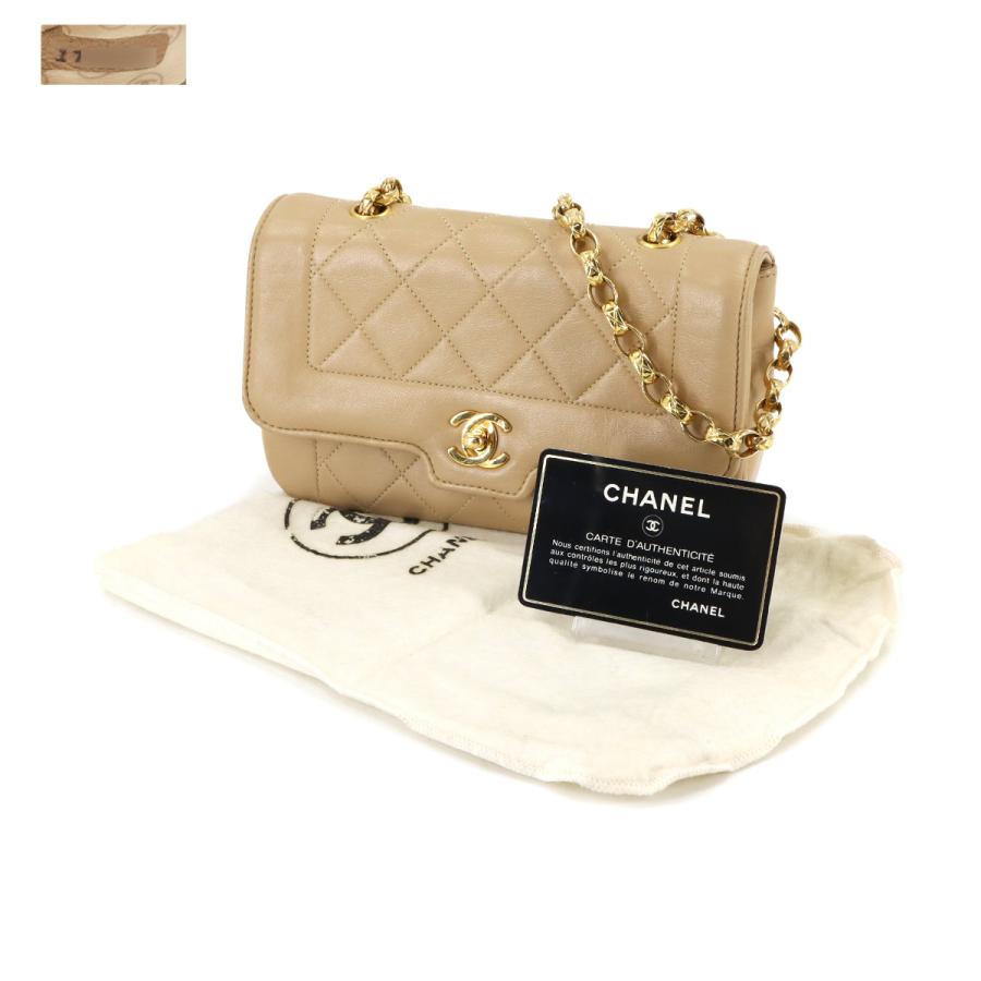 シャネル マトラッセチェーンバッグ CHANEL（シャネル） マトラッセ チェーン ショルダーバッグ レザー