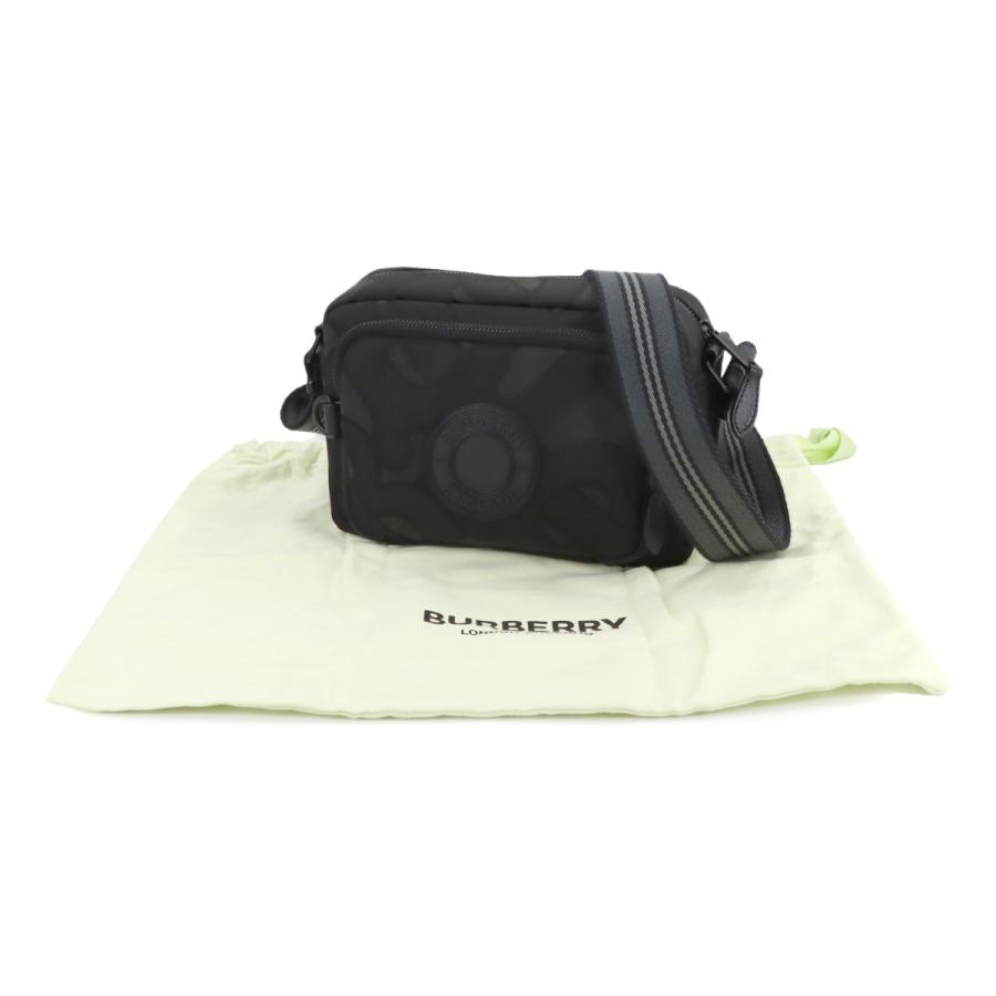 BURBERRY（バーバリー） 未使用 展示品 BURBERRY TB モノグラム パディ 