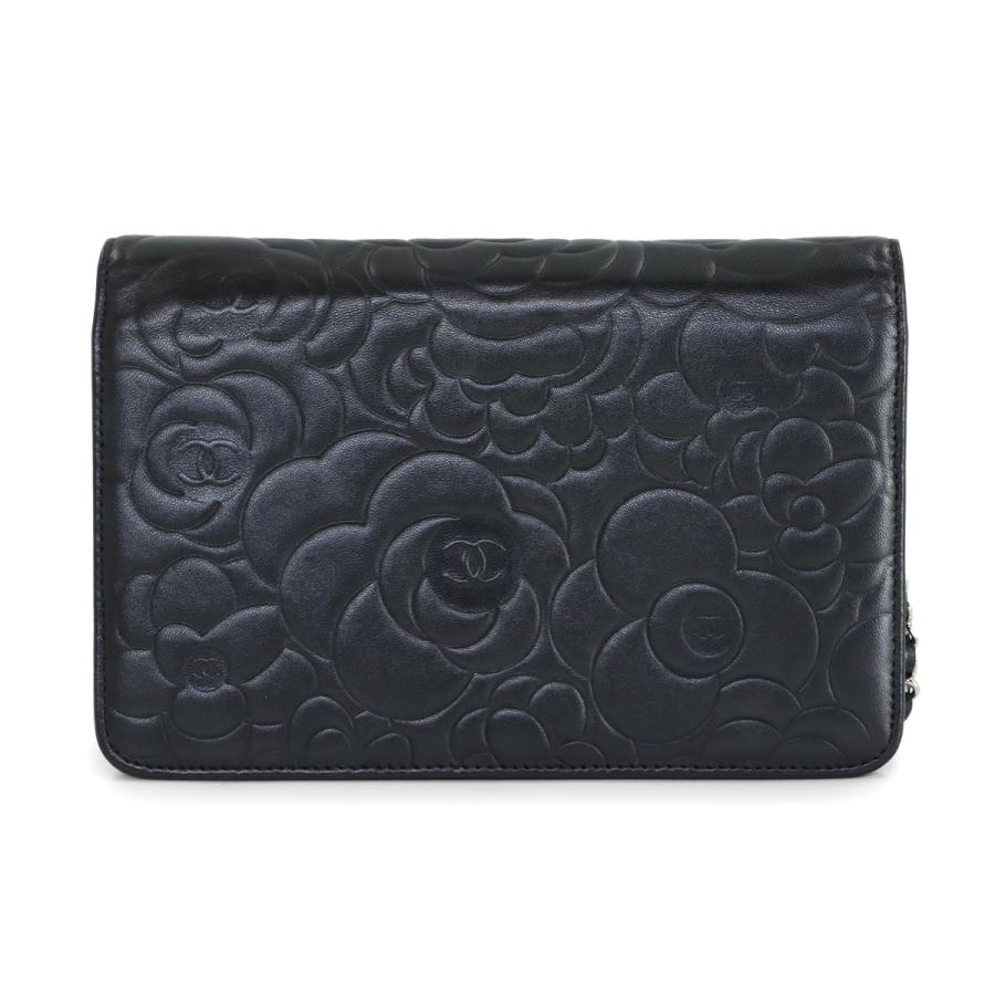 CHANEL（シャネル） 新品同様 カメリア チェーン ウォレット 二つ折り