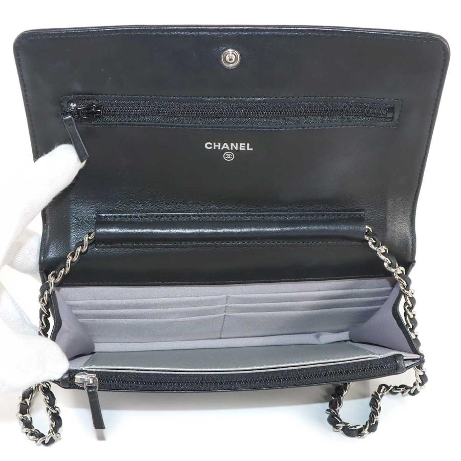 CHANEL（シャネル） 新品同様 カメリア チェーン ウォレット 二つ折り