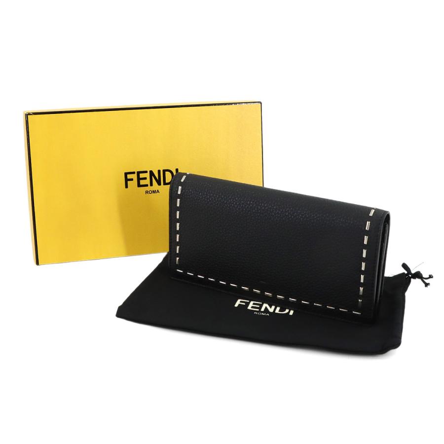 FENDI（フェンディ） 新品同様 セレリア 二つ折り 長財布 レザー