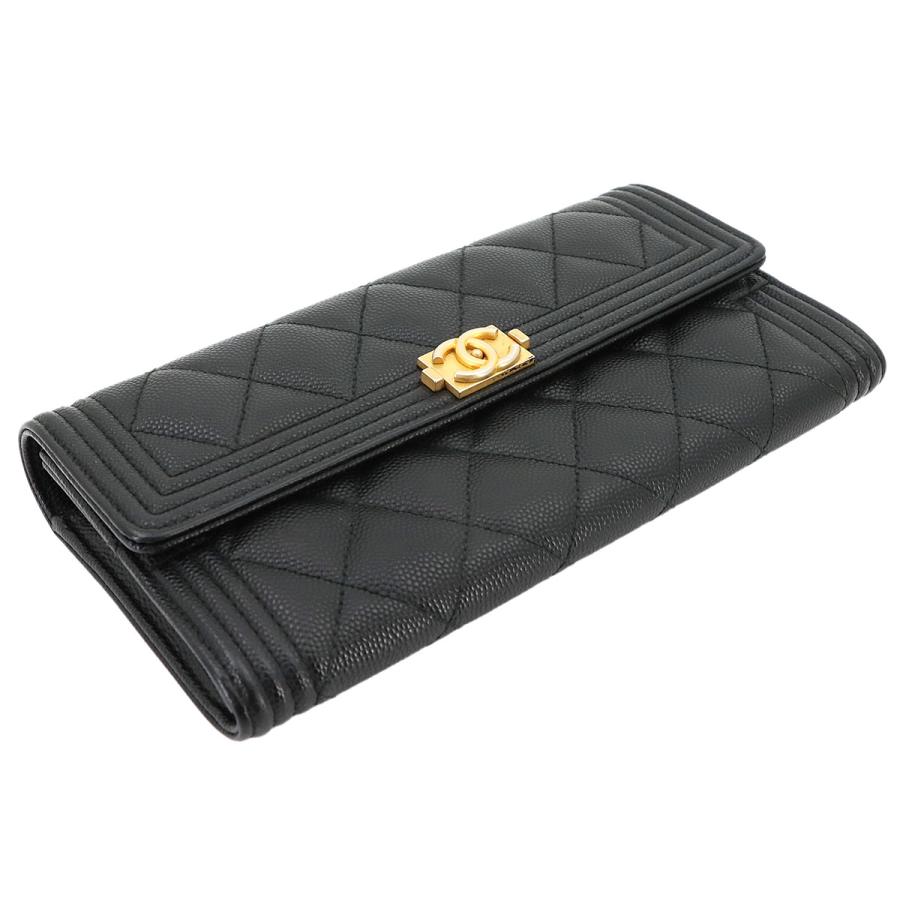 CHANEL（シャネル） 美品 ボーイシャネル マトラッセ 二つ折り 長財布 