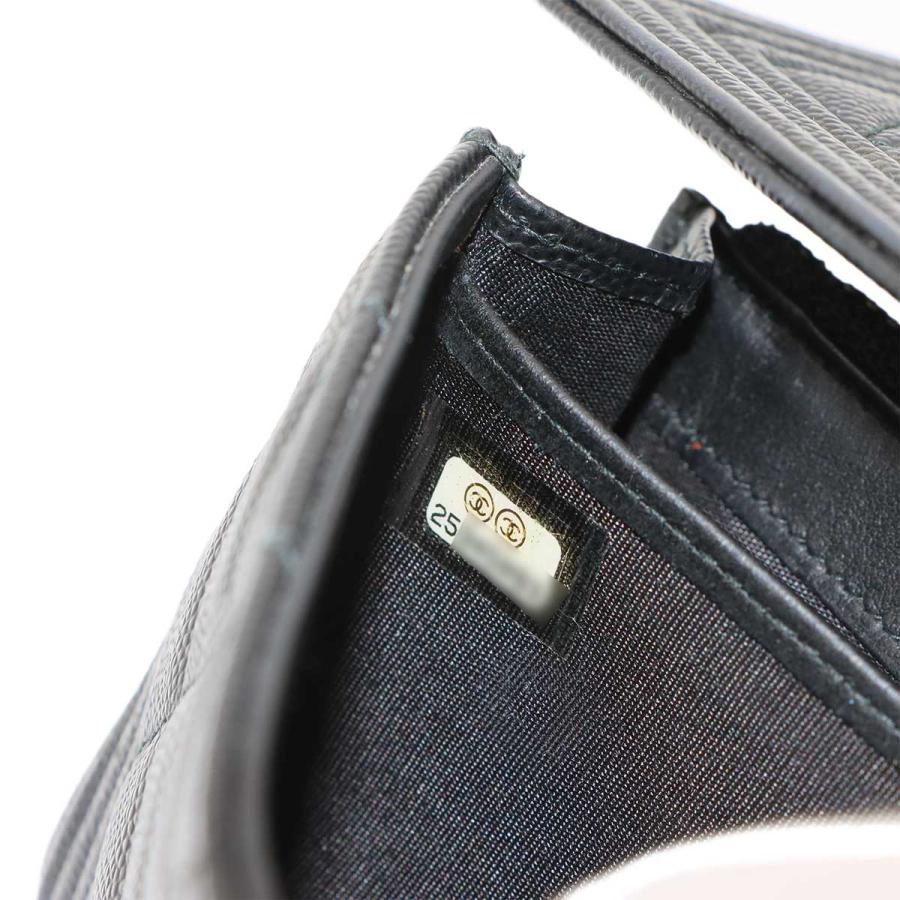 CHANEL（シャネル） 美品 ボーイシャネル マトラッセ 二つ折り 長財布