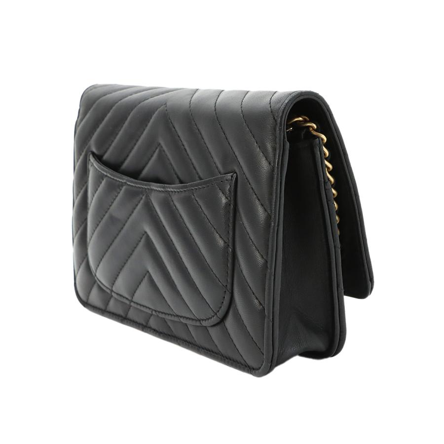 CHANEL（シャネル） 新品同様 シェブロン Vステッチ チェーン