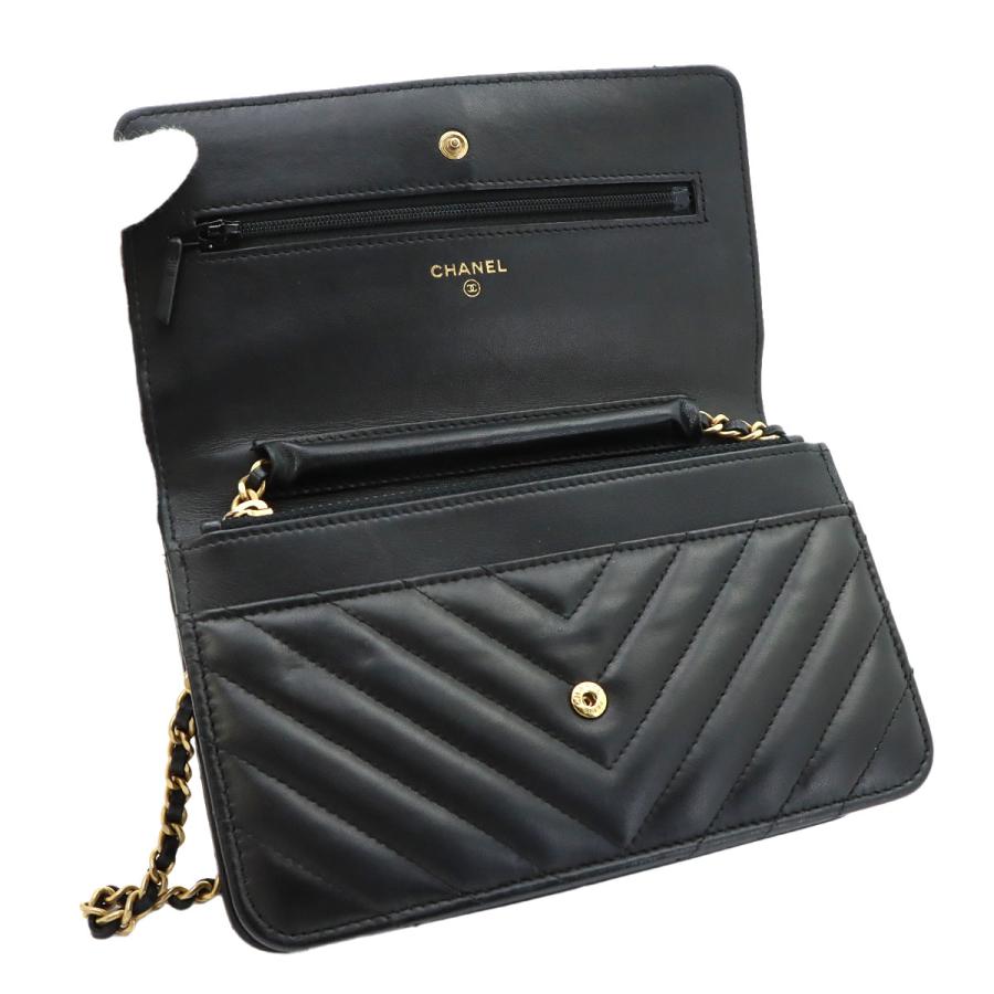 CHANEL（シャネル） 新品同様 シェブロン Vステッチ チェーン