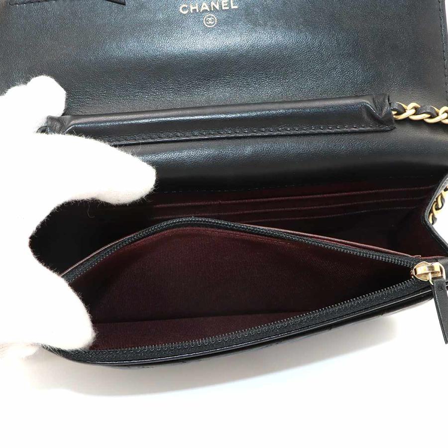 CHANEL（シャネル） 新品同様 シェブロン Vステッチ チェーン