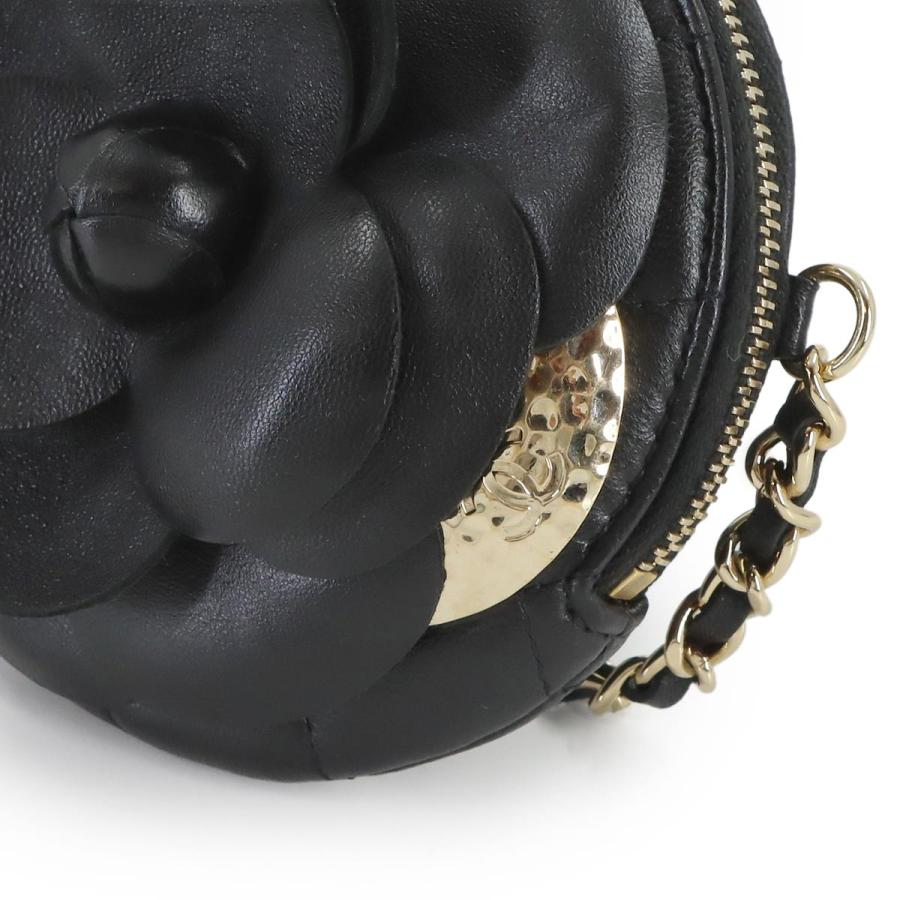 CHANEL（シャネル） 新品同様 マトラッセ カメリア チェーン クラッチ 