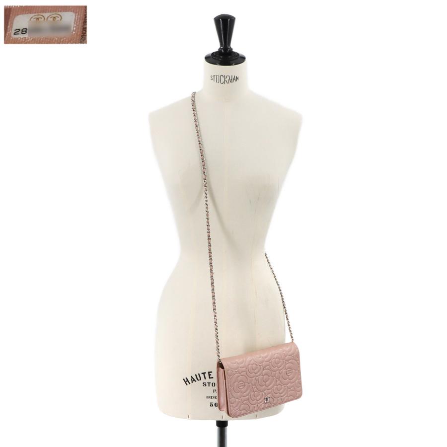 CHANEL（シャネル） 新品同様 カメリア チェーン ウォレット 二つ折り