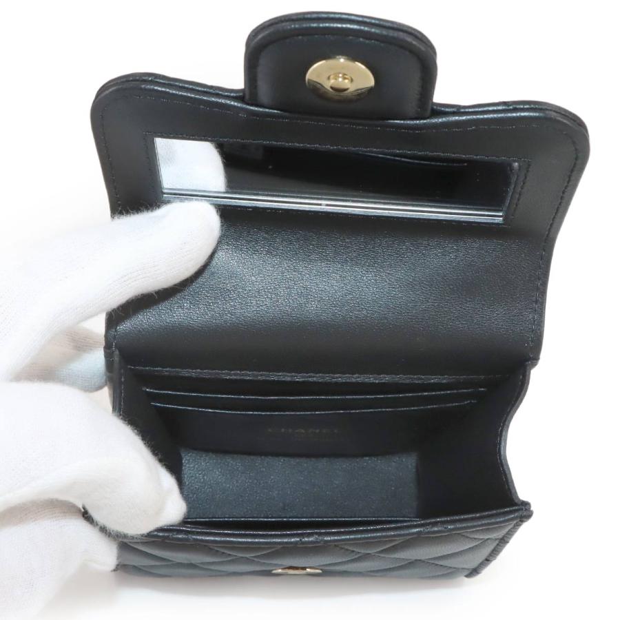CHANEL（シャネル） 新品同様 ミニ マトラッセ チェーン クラッチ