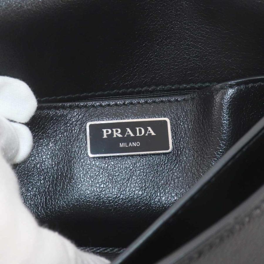 PRADA（プラダ） 新品同様 メッセンジャー ショルダー バッグ レザー