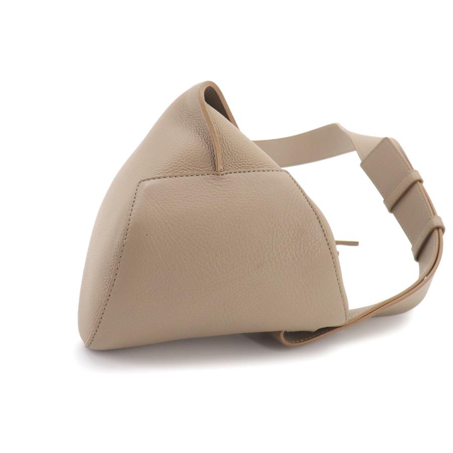 LOEWE（ロエベ） 新品同様 アントン スリング バッグ ボディ バッグ