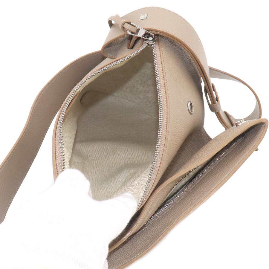 LOEWE（ロエベ） 新品同様 アントン スリング バッグ ボディ バッグ