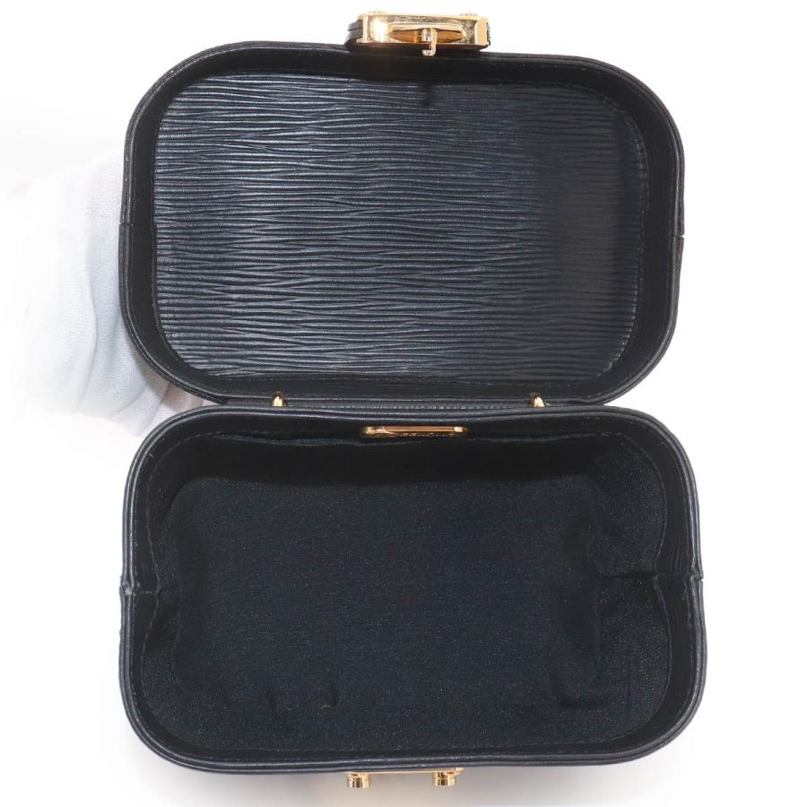 FENDI バニティーバッグ /ブラックエピ柄ゴールド金具 FENDI（フェンディ） 新品同様 エピ バニティ 2way ハンド ショルダー