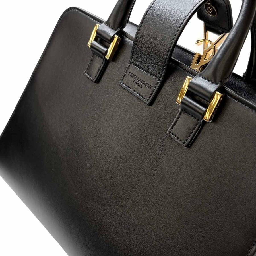 Yves Saint Laurent（イヴ・サンローラン） 未使用 展示品 サン