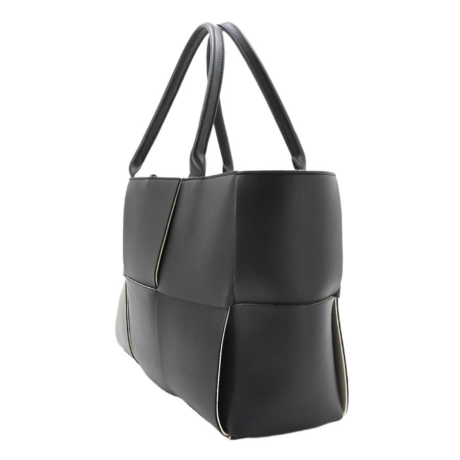 BOTTEGA VENETA（ボッテガ・ヴェネタ） 新品同様 ボッテガ ヴェネタ