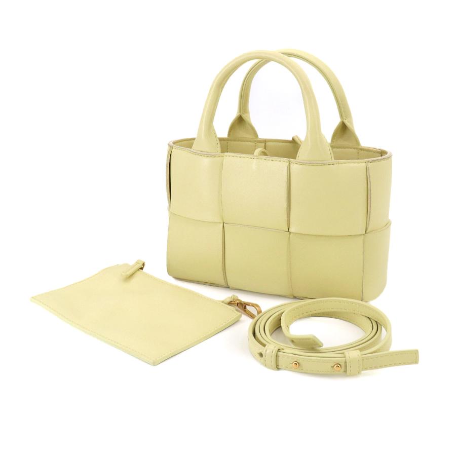 BOTTEGA VENETA（ボッテガ・ヴェネタ） 新品同様 ボッテガ ヴェネタ