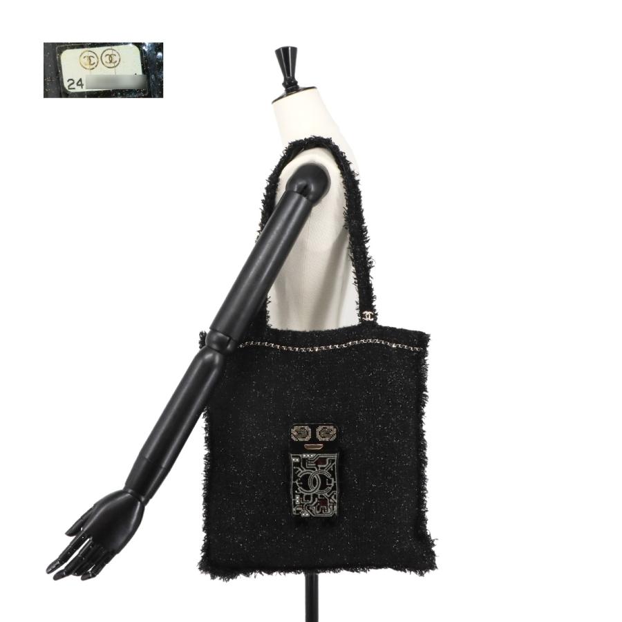 新品同様 シャネル CHANEL ロボット ラージ ショッピング トート バッグ ツイード ラインストーン ブラック A94646 Tote Bag 90325520の画像