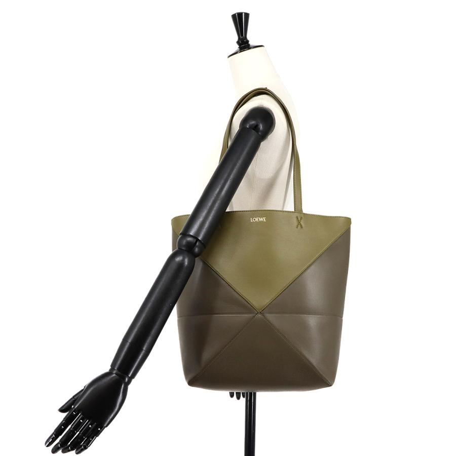 LOEWE（ロエベ） 新品同様 パズル フォルド トート ミディアム バッグ