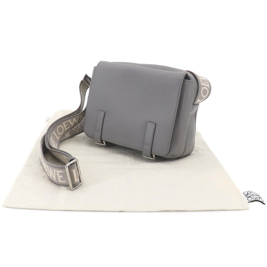 LOEWE（ロエベ） 未使用 展示品 ミリタリー メッセンジャー XS