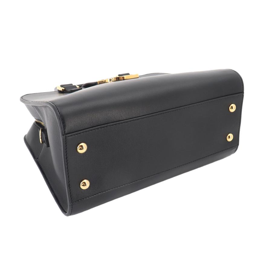 Yves Saint Laurent（イヴ・サンローラン） 未使用 展示品 サン