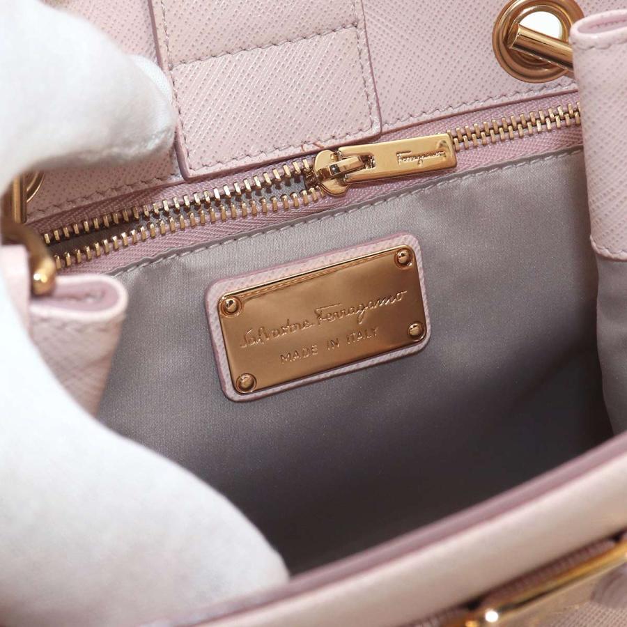 新品同様 サルヴァトーレ フェラガモ Salvatore Ferragamo ヴァラ