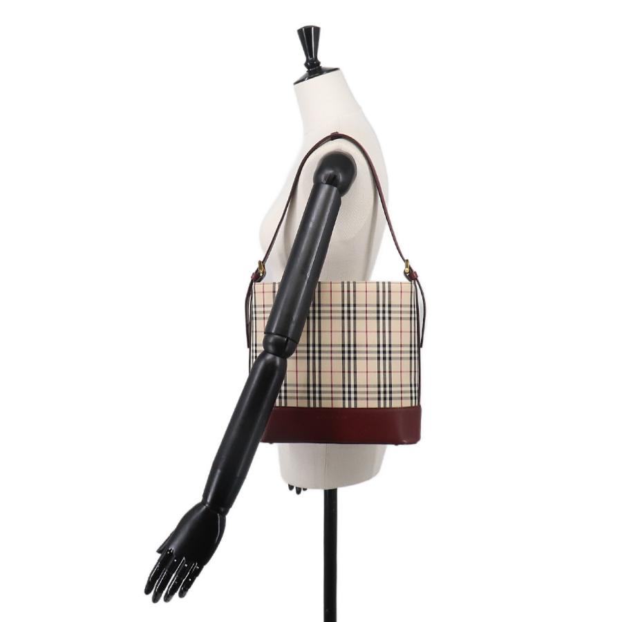 BURBERRY　バーバリー ノバチェック 2WAYバッグ　ショルダー　クラッチ BURBERRY（バーバリー） 新品同様 ノバチェック ショルダー バッグ