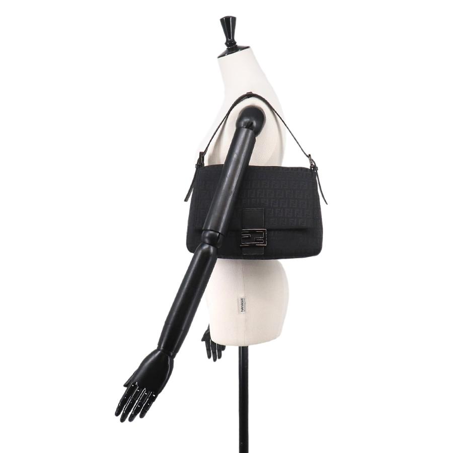 FENDI（フェンディ） 新品同様 ズッキーノ マンマバケット ショルダー
