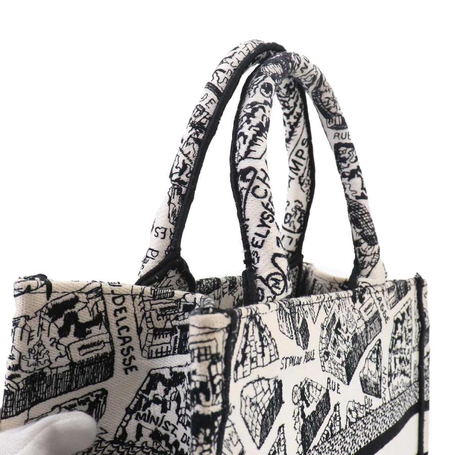 Christian Dior（クリスチャン・ディオール） 新品同様 ブック トート 