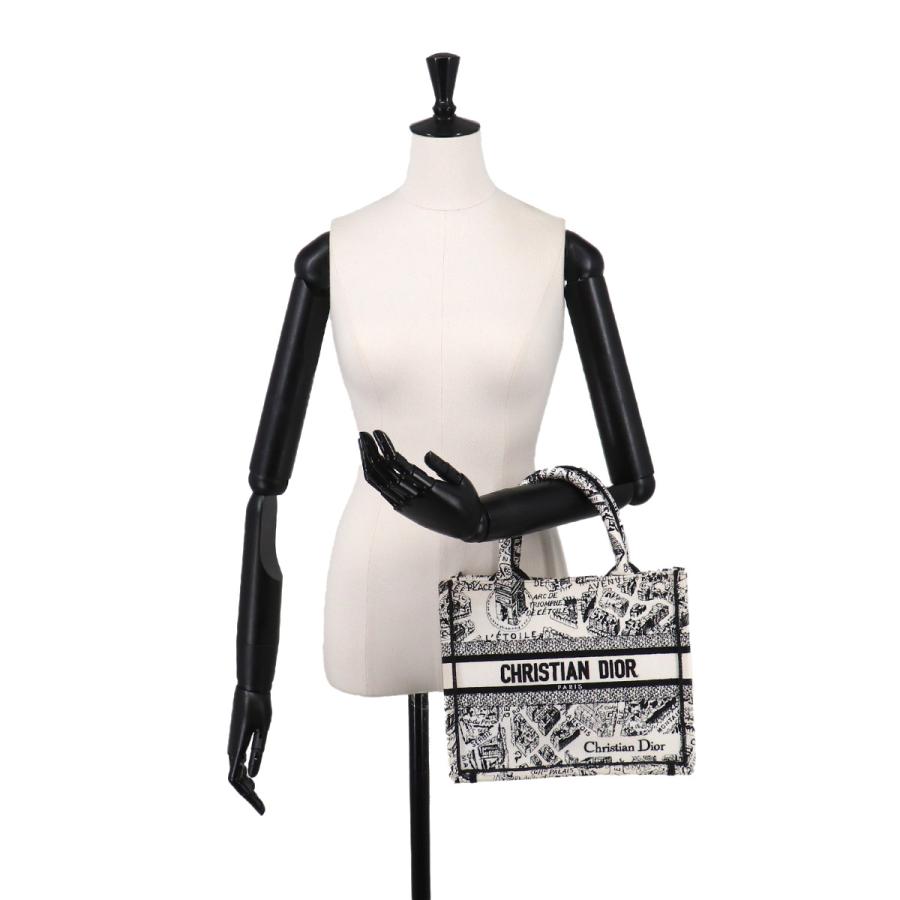 Christian Dior（クリスチャン・ディオール） 新品同様 ブック トート 