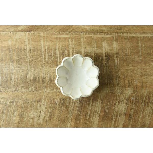 美濃焼 カネコ小兵製陶所 リンカ  (輪花)  8cmボウル 白練　　日本製 |  | 02